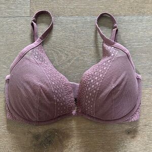 Victoria’s Secret Incredible Plunge Bra | 32DD